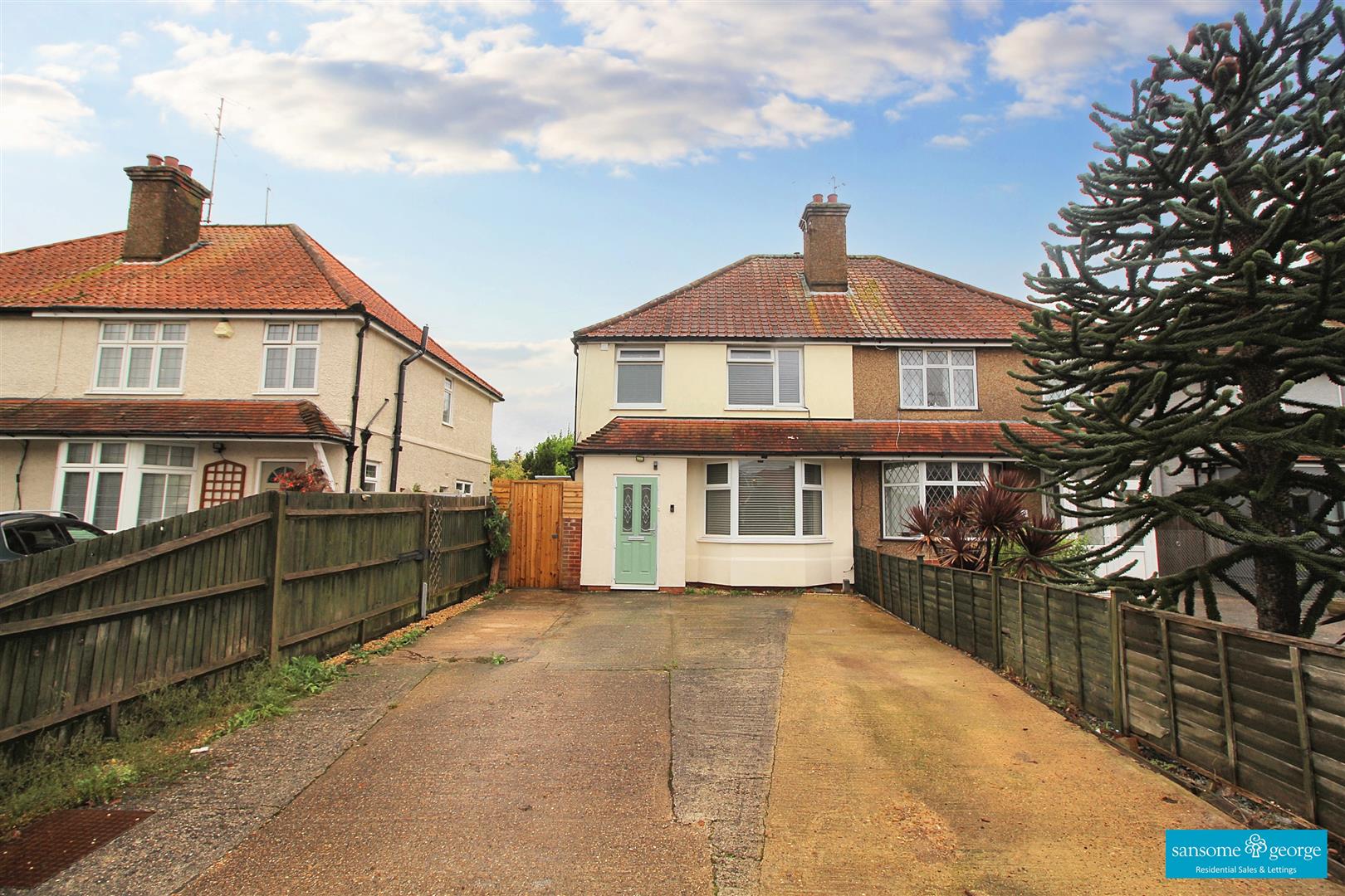 3 bed property in Church End Lane, Reading